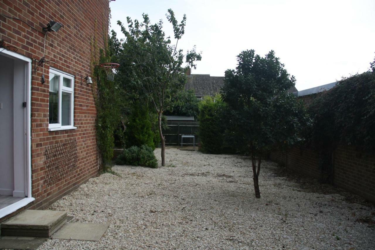 St Anne'S Serviced Accommodation - Bicester Oxfordshire Buitenkant foto
