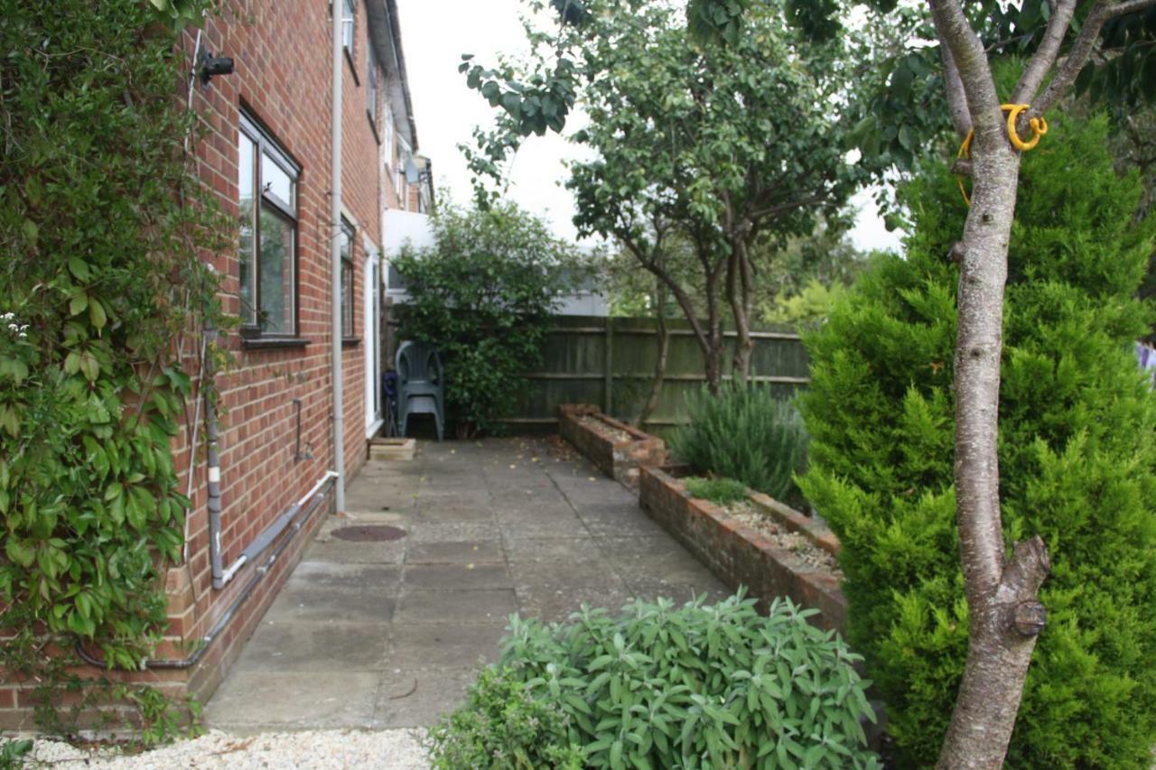 St Anne'S Serviced Accommodation - Bicester Oxfordshire Buitenkant foto