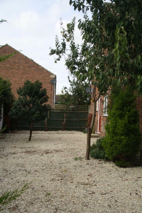St Anne'S Serviced Accommodation - Bicester Oxfordshire Buitenkant foto