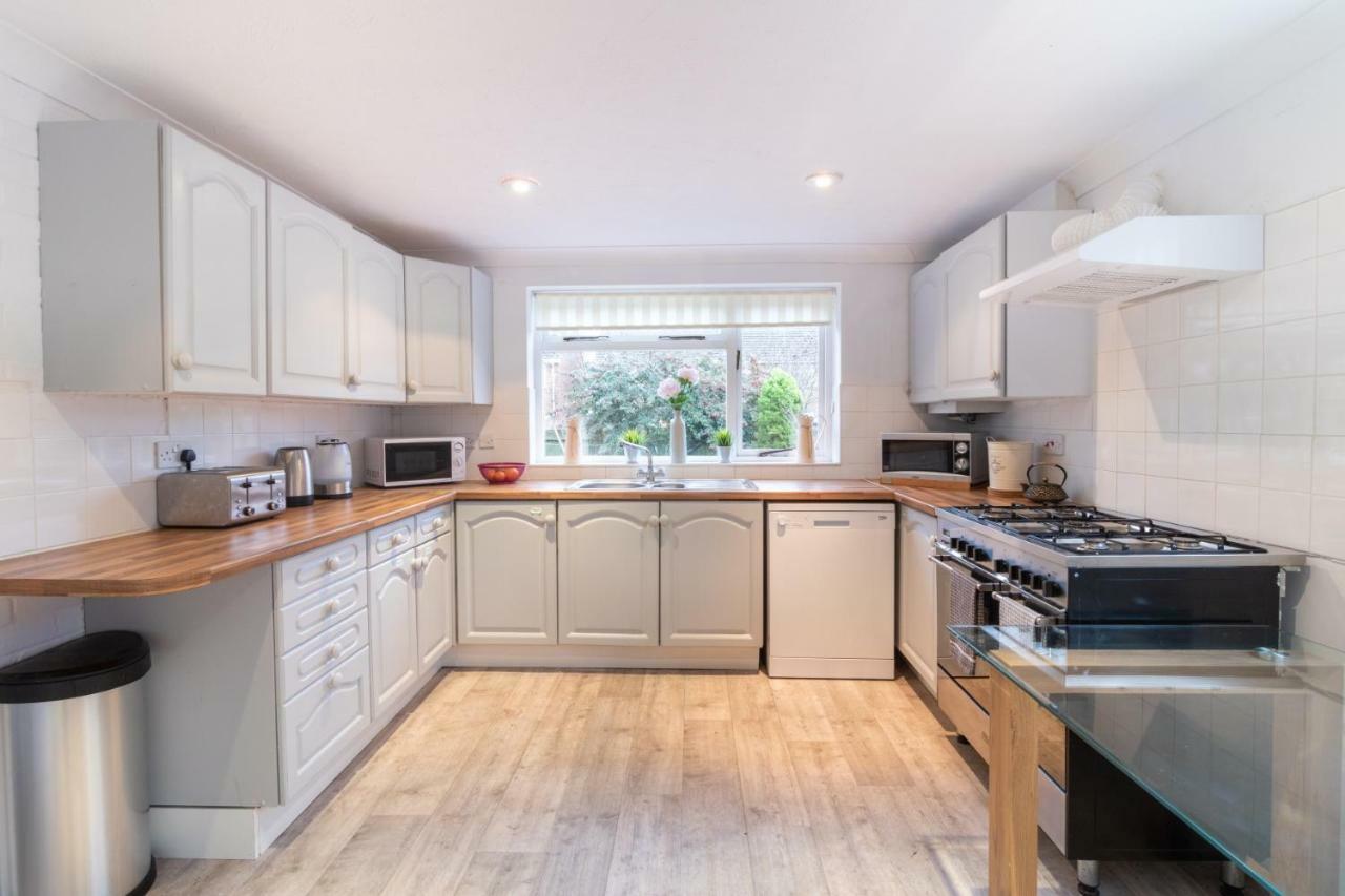St Anne'S Serviced Accommodation - Bicester Oxfordshire Buitenkant foto
