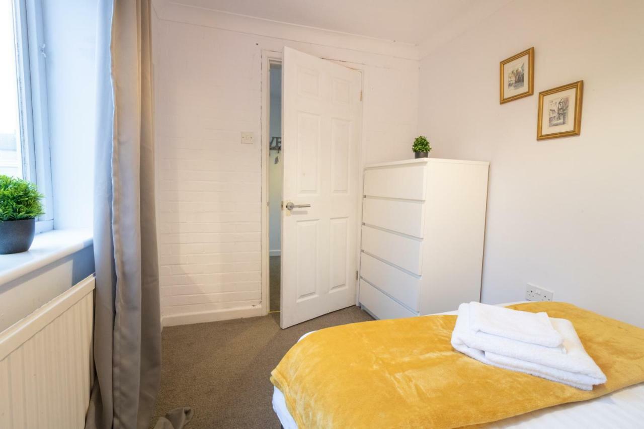 St Anne'S Serviced Accommodation - Bicester Oxfordshire Buitenkant foto