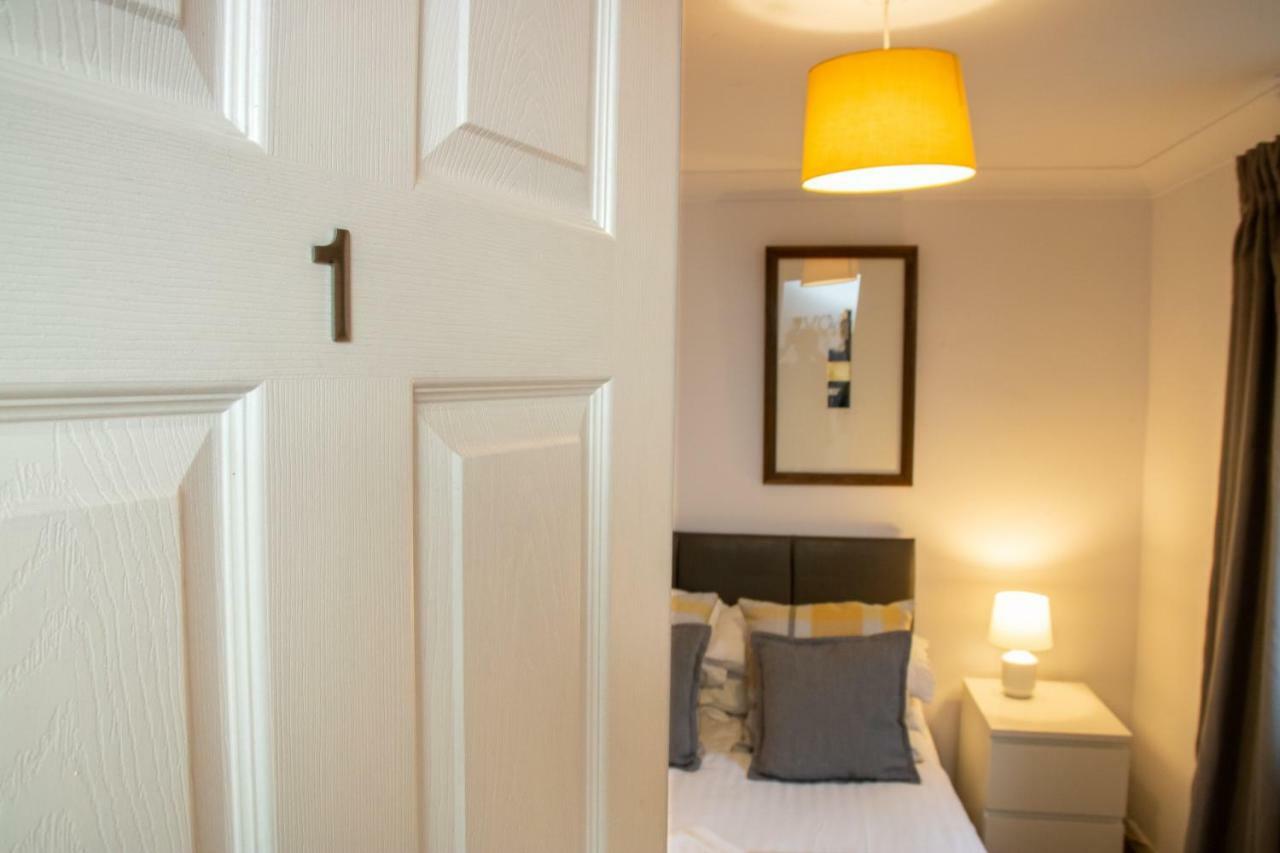 St Anne'S Serviced Accommodation - Bicester Oxfordshire Buitenkant foto